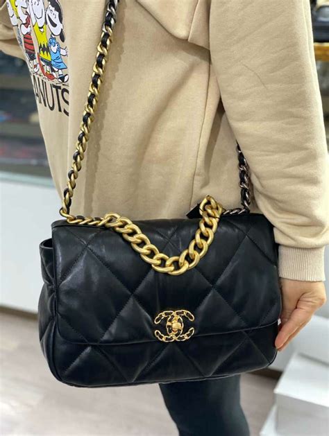 chanel 19 bag large.